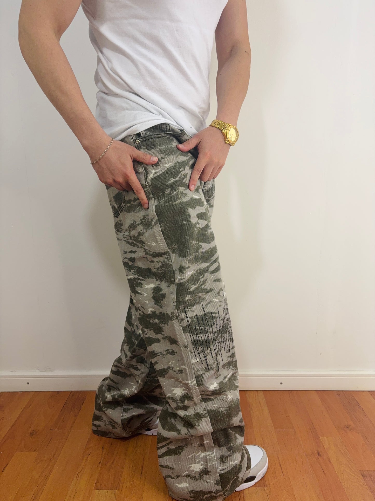 Pantalon Camuflaje (Baggy Fit)