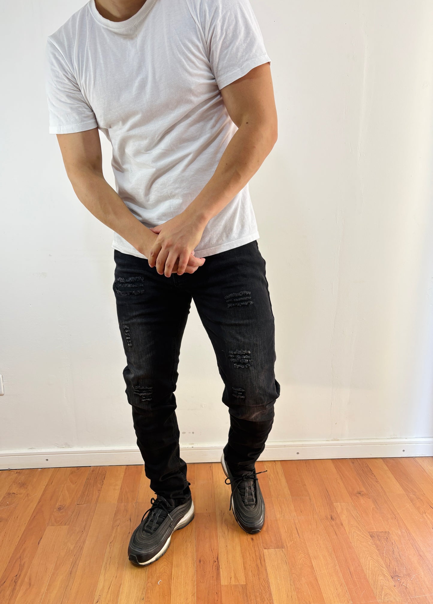 aaJeans Skinny Black Destroyed (elasticado)