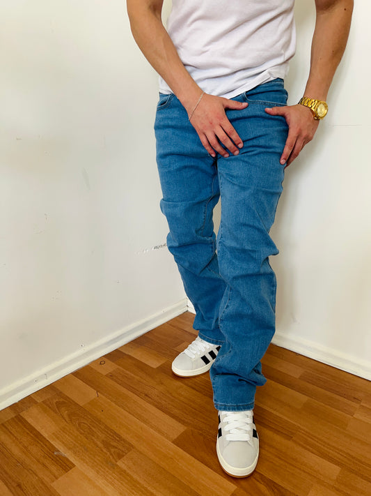 Jeans Mom Blue Light (Fit Recto elasticado)