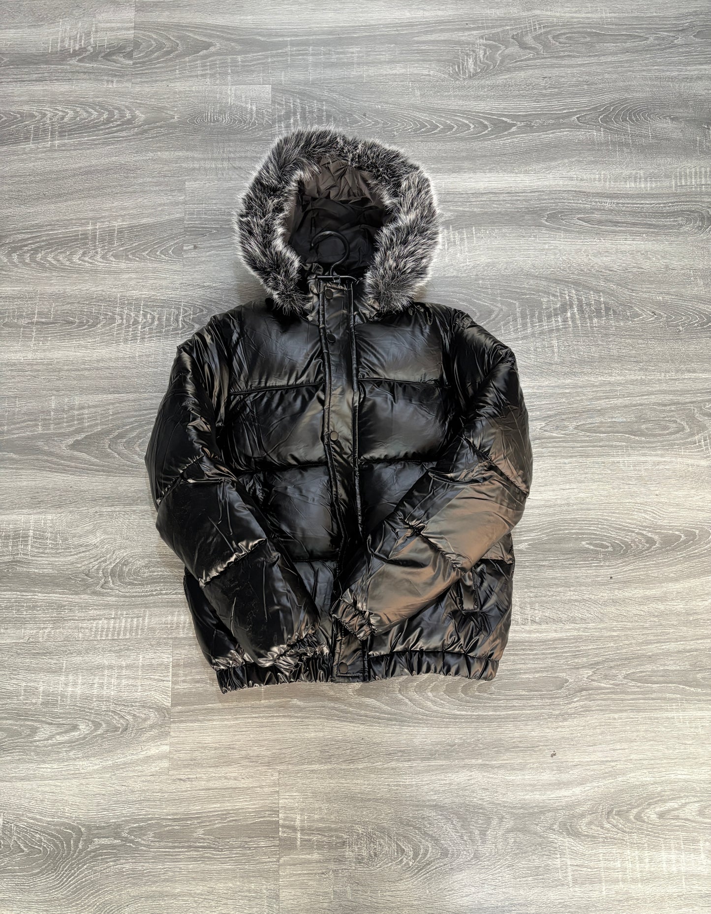 aParka Black con gorro desmontable