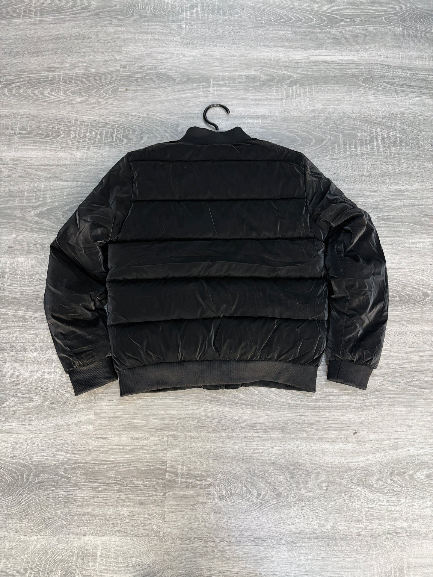 aBomber Black