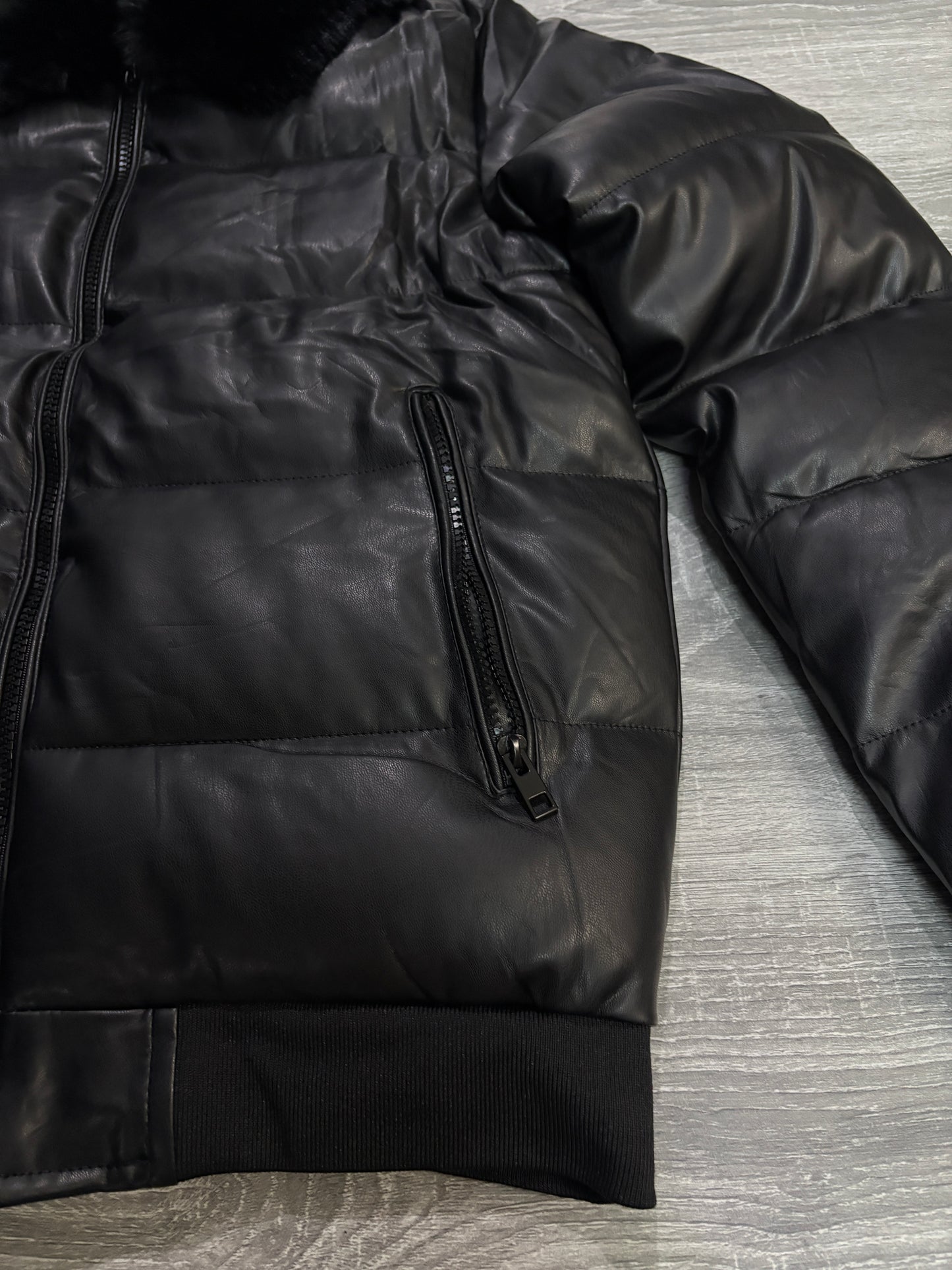 aParka Black Cuello V